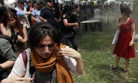O fotoğrafı çeken Reuters muhabiri de yaralandı