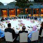 Erdoğanın iftar yemeğinde ünlüler geçidi