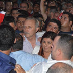 CHPli başkanın konuşma metnini yırttı