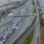 Mahmutbeyde serbest geçiş sonrası ilk iş günü akşamı