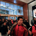 Black Friday (Kara Cuma) indirimini duyan mağazalara böyle koştu