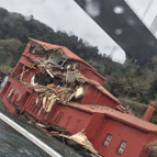 İstanbul Boğazında gemi yalıya çarptı