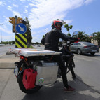 5 kıta 5 tablo projesi için dünyayı geziyor