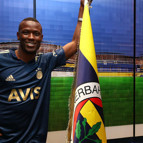 Fenerbahçe, Mame Thiamın transfer görüntülerini paylaştı