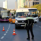 İstanbulda 2. aşama eğitim başladı Servisler denetlendi, öğrenciler okullarda karşılandı