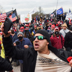 ABDde büyük kriz Göstericiler kongre binasını bastı... Silahlar çekildi