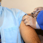 Koronavirüsle mücadelede dönüm noktası Aşılama başladı