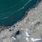 Acıgölde kuraklık nedeniyle derin yarıklar oluştu