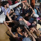 Talibanın Afganistandaki ilerleyişi sürüyor: Bir kenti daha ele geçirdiler