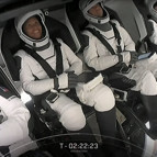 Tarihi an Dragon kapsülü yörüngede