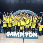 Anadolu Efes - Fenerbahçe Beko maçından öne çıkan fotoğraflar