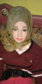 Köylüler tarafından melek sanılan şişme kadın