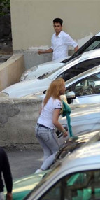 Sokak bir anda savaş alanına döndü