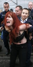 Fransada seçim hareketli başladı