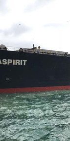 İstanbul Boğazında gemi yalıya çarptı