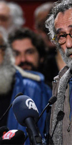 Sanatçı dostlarından Aytaç Armana son görev