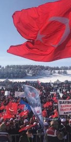 Sarıkamış şehitleri için 20 bin kişi yürüdü