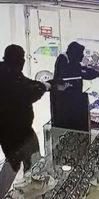 Bursa’da pompalı tüfekli kuyumcu soygunu