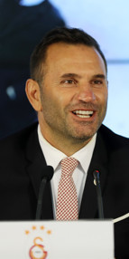 Okan Burukun imza töreninden fotoğraflar