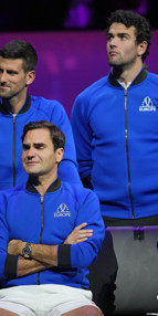 Roger Federer tenise gözyaşları içerisinde veda etti