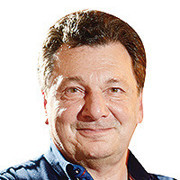 Vedat  Milor