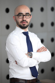 Rüzgarı arkasına aldı