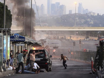 15 Temmuz hain darbe girişiminin üzerinden 9 yıl geçti... Türkiye bu görüntüyü unutmayacak