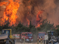 Ciğerlerimiz yanıyor Alevlerle mücadele havadan ve karadan sürüyor