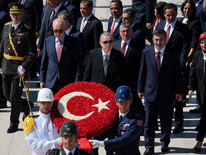 Büyük Zaferin 103. yılı... Devlet erkanı Anıtkabiri ziyaret etti