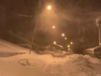 Sıcaklık eksi 31 dereceye düştü: Kar yağışı yeniden başladı Her yer beyaza büründü: Böyle bir kar yağışı görmemiştik