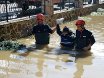 Antalyada 24 saatte metrekareye 74,4 kilogram yağış düştü Çay taştı, mahsur kalanlar kurtarıldı
