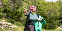 Mersinde atalık tohumlar toprakla buluşuyor
