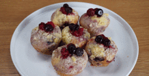 Glutensiz orman meyveli muffin tarifi (Videolu)