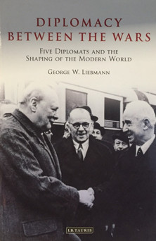 Silersin kitaplardan, silemezsin gönlümden