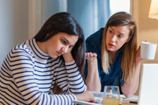 Bir ergenle yaşamaya yardımcı olacak 7 ipucu