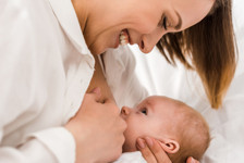 Pandemi sürecinde bebeğinizi güvenle emzirmenin kuralları