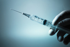 Uzmanı yanıtladı: Emziren annelere Kovid-19 aşısı uygulanabilir mi?