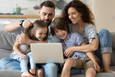 Evde sıkılan çocuklar için eğlenceli sanal aktiviteler