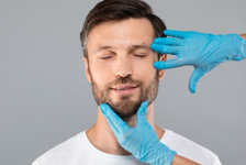 Estetik yaptıran erkek sayısı artıyor