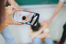 Her 3 çocuktan 1’i akran zorbalığına maruz kalıyor! Asla göz ardı etmemeniz gereken işaretler