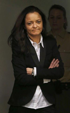 NSU elebaşı Beate Zschaepe bu sorulara yanıt vermiyor
