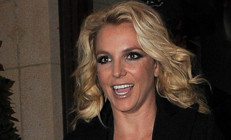 Britney Spearsin babası, kızının vasiliğinden çekileceğini açıkladı