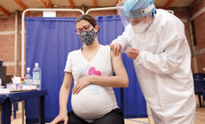 ‘Hamilelerin aşı olması iki kat önemli’