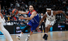 Anadolu Efes, ASVELe mağlup oldu ve 3te 0 çekti