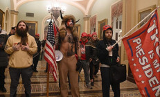 ABDde Kongre baskınına katılan QAnon Şamanının cezası belli oldu