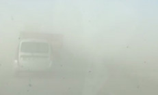 Aksaray - Adana karayolu ile Niğde ve Konyada kum fırtınası... Araçlar mahsur kaldı, yollar kapatıldı