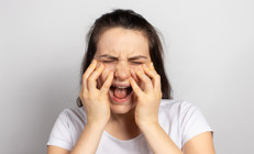 Boşuna delirten hastalık denmiyor Ağrıdan kurtulmak için 32 dişini çektiren var ama...