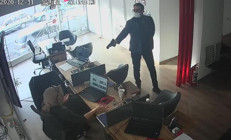 Öldürmek istemedim diye kendini savundu ama cinayet anı görüntüleri ortaya çıktı