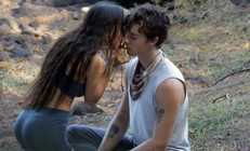 Ormanın bir köşesinde ne yaptıkları merak konusu oldu