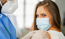 İngiltere açıkladı: Tam aşılılarda uzun kovid daha az görülüyor